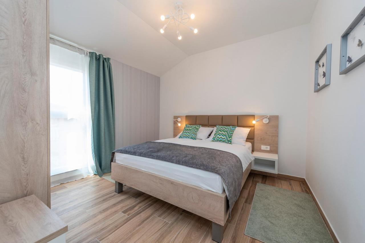 Luxury Apartments - La Vir 1 & 2 Екстериор снимка
