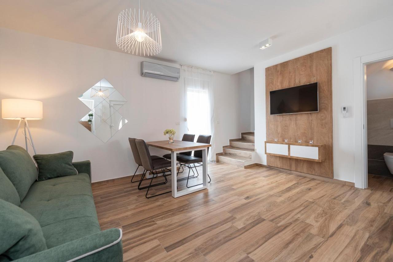 Luxury Apartments - La Vir 1 & 2 Екстериор снимка